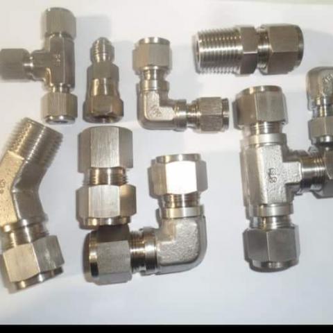 CONECTOR MACHO PARA SOLDA DE TOPO