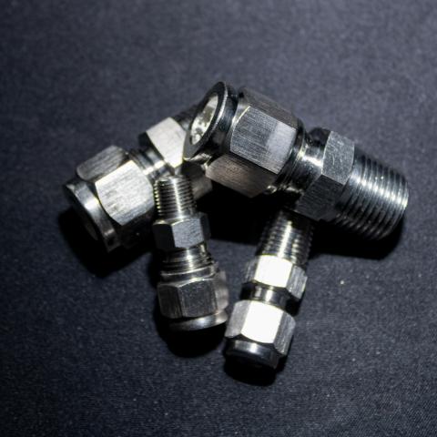 ESPIGÃO ROSCA MACHO EM INOX