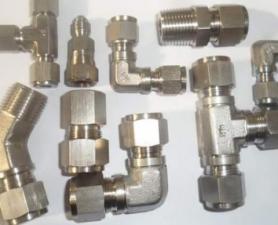 CONECTOR FÊMEA EM AÇO INOXIDÁVEL 316